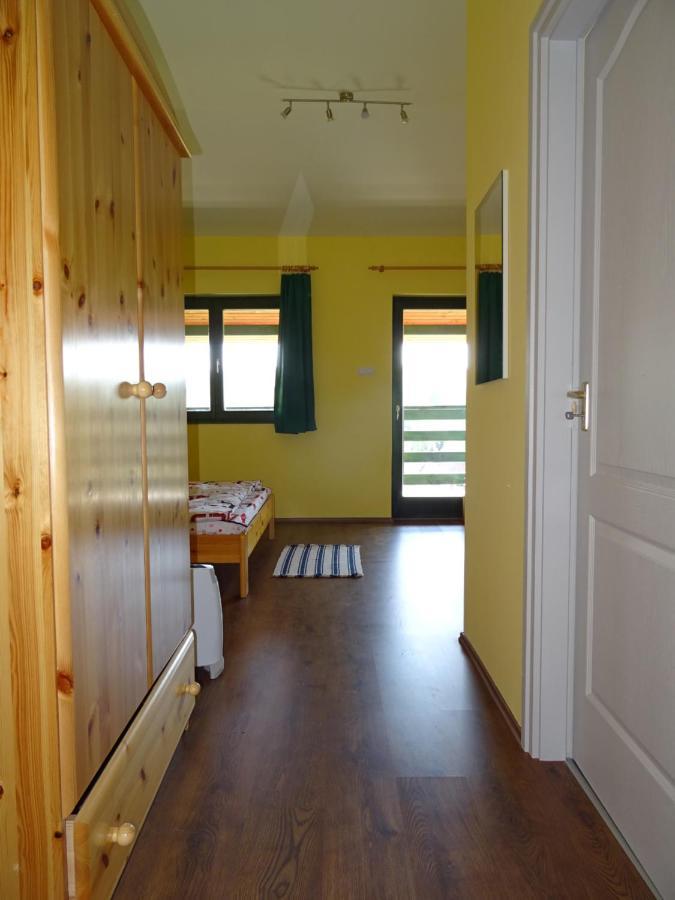 Kisrejtek Apartmanhaz Lispeszentadorjan Exterior photo